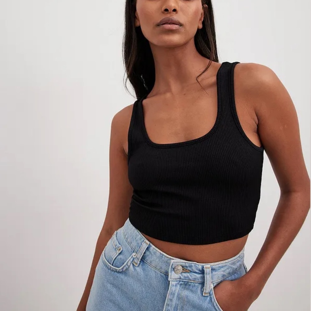 NA-KD Reborn Cropped Ribbed Tight Singlet tank top cami rib crop square neck